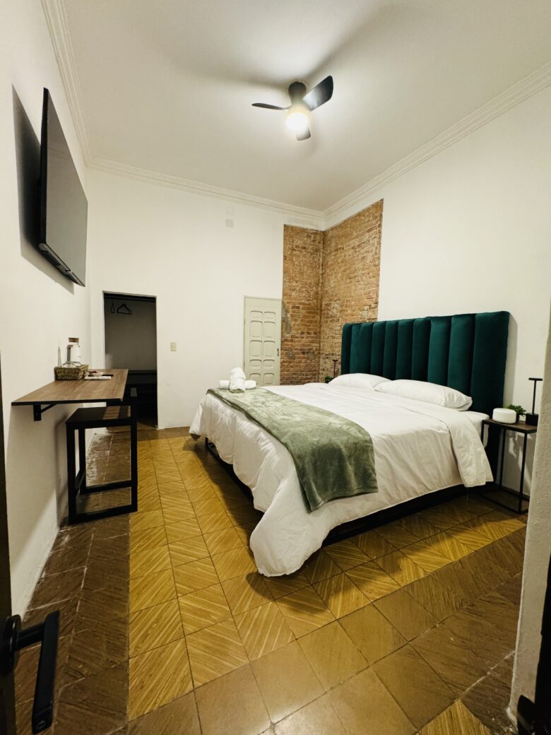 Habitación king en san luis potosí, hospedaje para 2 personas en san luis potosi